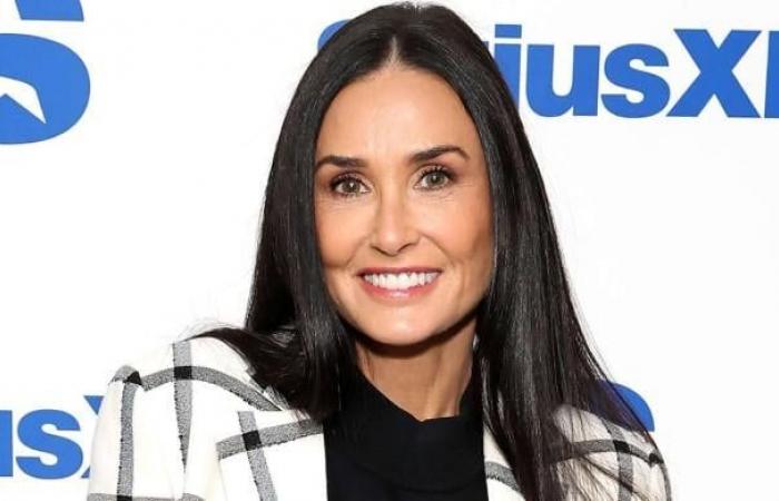 Demi Moore partage des paroles de sagesse pour les femmes après sa victoire aux Golden Globes