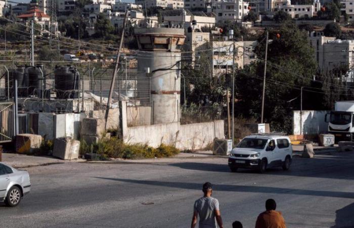 trois morts et sept blessés dans des tirs contre des véhicules en Cisjordanie, selon les services d’urgence israéliens