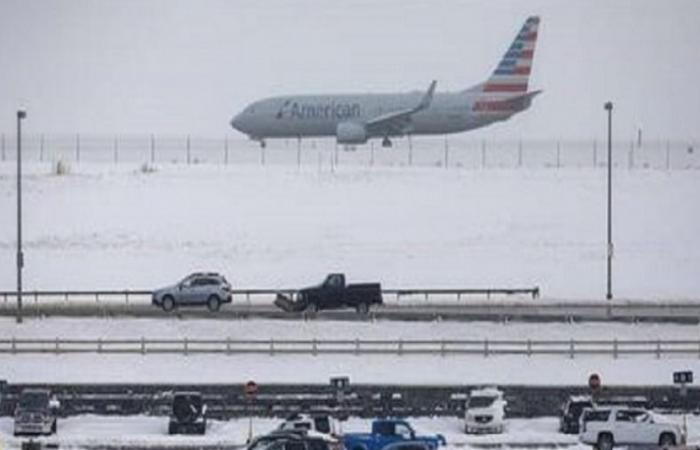 Une tempête dévastatrice frappe l’est des États-Unis : 1 450 vols annulés