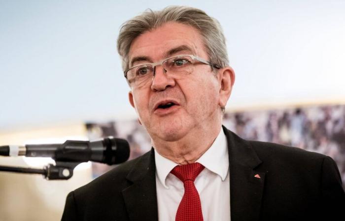 Jean-Luc Mélenchon déplore « le plat de lentilles » servi aux socialistes reçus à Bercy