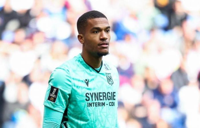 nouveau camouflet pour Alban Lafont !