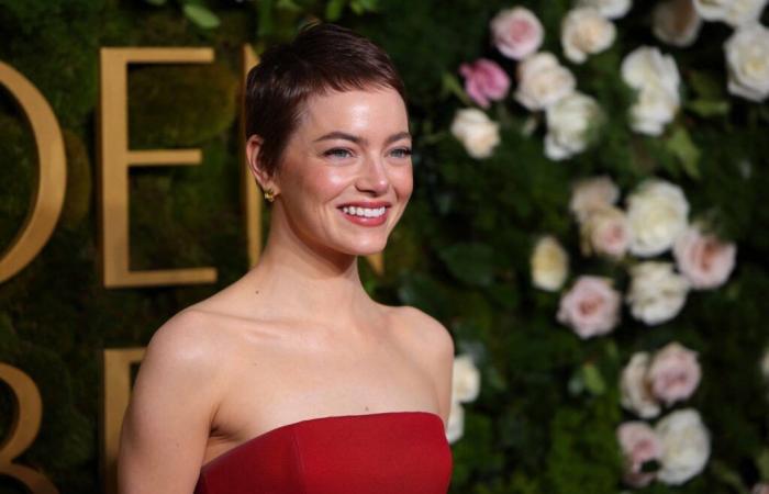 l’actrice dévoile sa coupe Pixie aux Golden Globes