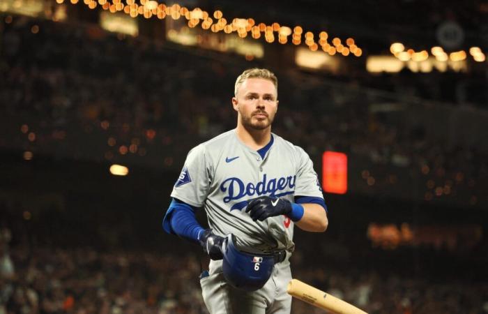 Échangé avant les fines rayures, le voyage de Gavin Lux des Dodgers aux Reds évite un arrêt à New York.