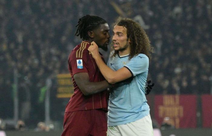 Coéquipiers de l’équipe de France, Guendouzi et Koné s’affrontent violemment lors du derby