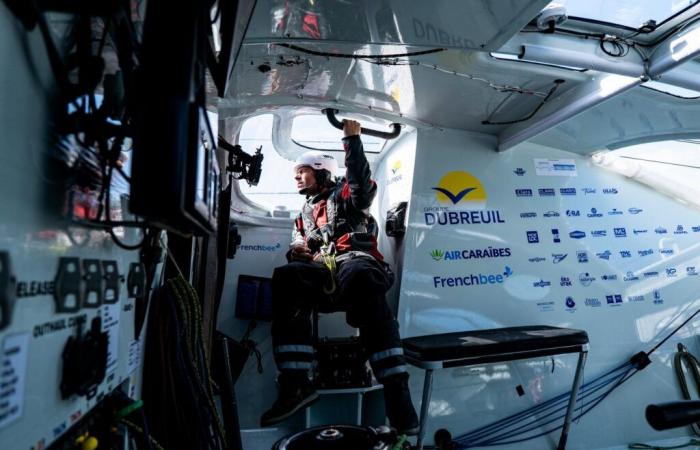 Sur le Vendée Globe, Sébastien Simon, « seul dans son coin d’Atlantique », commence à croire au podium