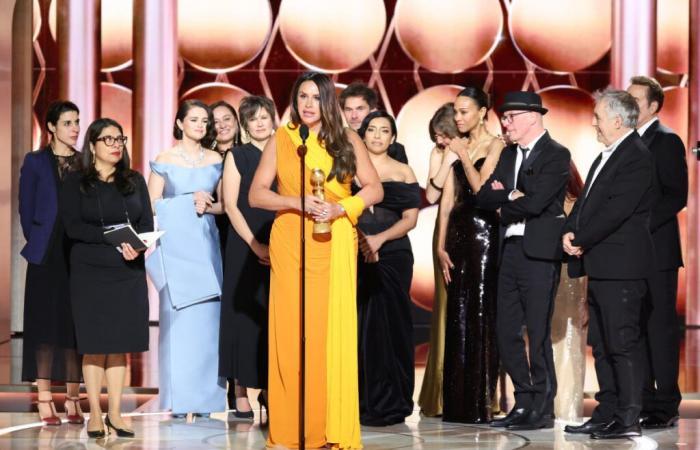 Les plus grands gagnants des Golden Globes 2025, de fortes chutes de neige se dirigent vers le centre de l’Atlantique et les Lions de Détroit prennent la première place des séries éliminatoires de la NFL.