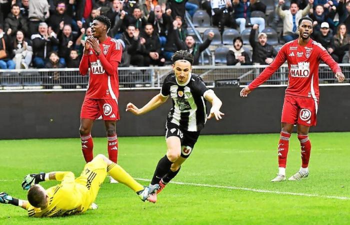 Le Stade Brestois plombé par ses débuts ratés en Ligue 1