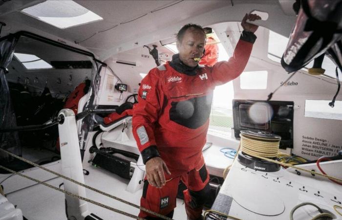 Thomas Coville abandonne sa deuxième tentative de record du tour du monde à la voile