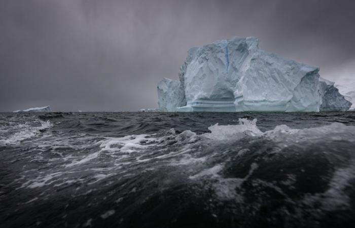 des satellites pointés au-dessus du Pacifique pour sécuriser les derniers skippers du Vendée Globe