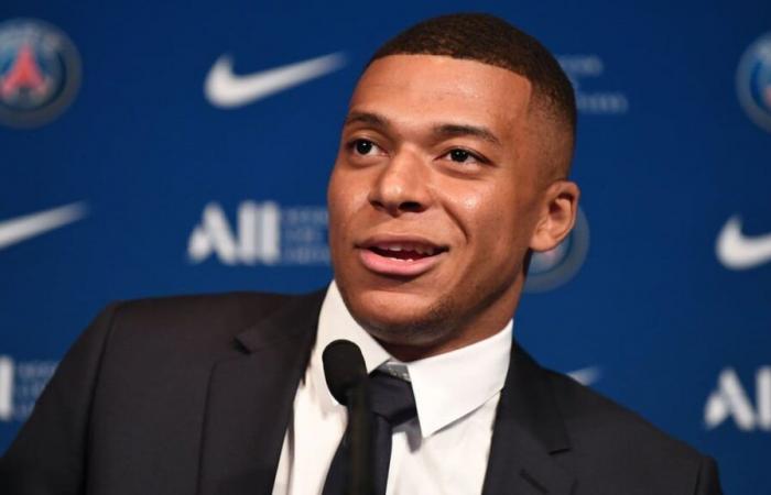 Mbappé boucle un transfert au PSG, le bide est monumental