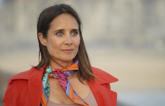 “J’ai souffert”, pourquoi Julie de Bona a-t-elle vécu une mauvaise expérience sur le tournage de la série de TF1 ?