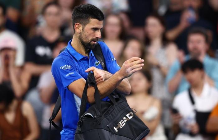 Djokovic toujours stressé à l’aéroport de Melbourne après son expulsion en 2022