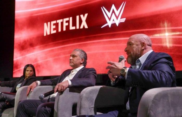 WWE Raw arrive sur Netflix UK : heure de début, streaming en direct et retours spectaculaires !