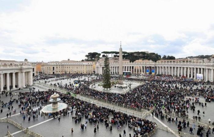 Angélus de l’Epiphanie, le Pape nous invite à être proches de Jésus