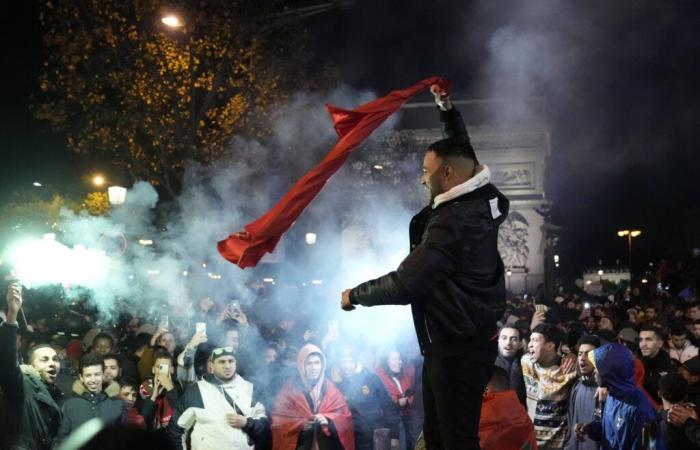 l’extrême gauche appelle à manifester sur les Champs-Élysées