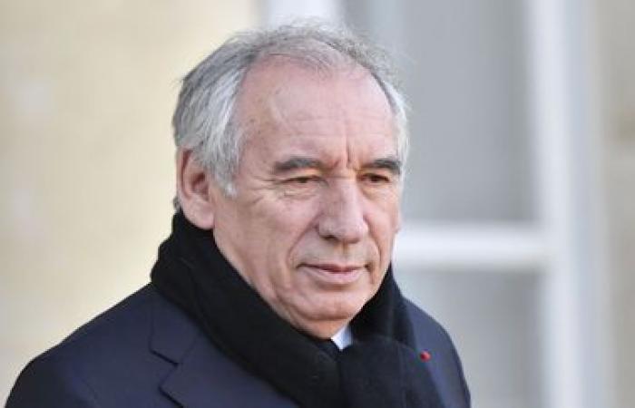 François Bayrou vivement critiqué pour avoir évoqué les « polémiques » d’une « figure de la vie politique »