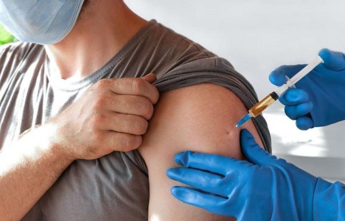 symptômes, vaccination, transmission… ce que l’on sait du virus