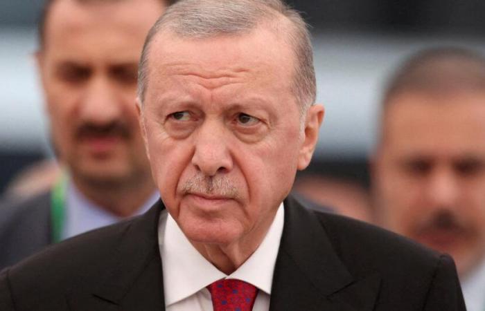 Erdogan prévient les forces kurdes qu’il n’y a “pas de place pour les terroristes” en Syrie