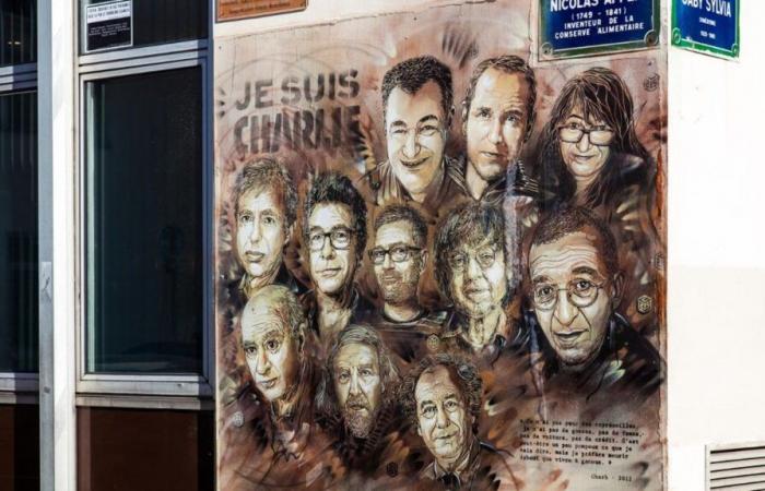 dix ans après, la France rend hommage aux victimes de « Charlie Hebdo » et de l’Hypercacher