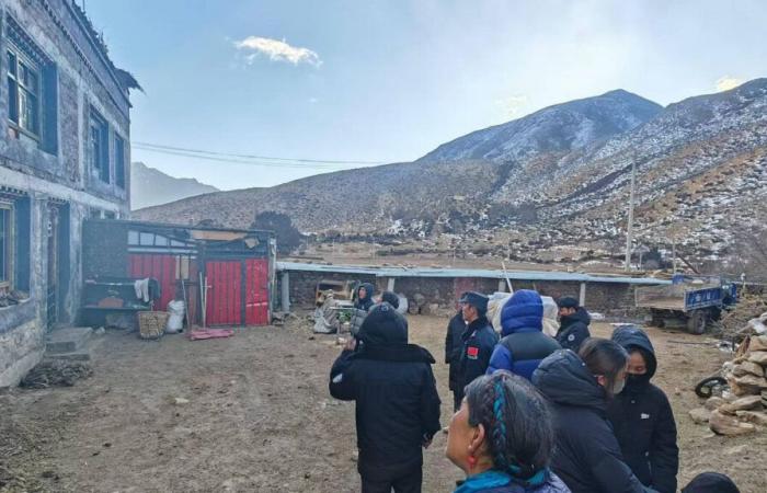 Un puissant tremblement de terre tue plus de 50 personnes au Tibet