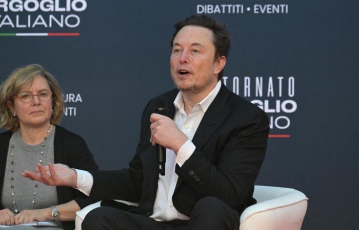 En Italie, un éventuel contrat de communications avec SpaceX divise