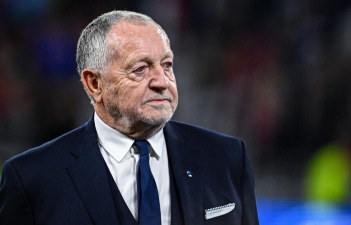 “C’est con”, les questions d’Aulas sur le capitanat et le voyage polémique de Mbappé en Suède