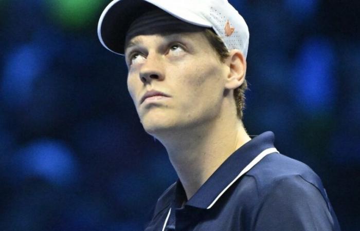 ATP > « Jannik Sinner risque une suspension de 1 à 2 ans. Pourquoi? Car le tribunal indépendant de première instance a estimé qu’il n’avait commis aucune faute ni négligence. Alors que l’Agence Mondiale Antidopage conteste justement cet aspect », affirme Karen Moorhouse, PDG d’ITIA