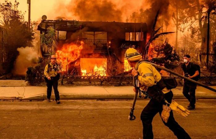 des citoyens ont joué aux super-héros au cœur de l’incendie