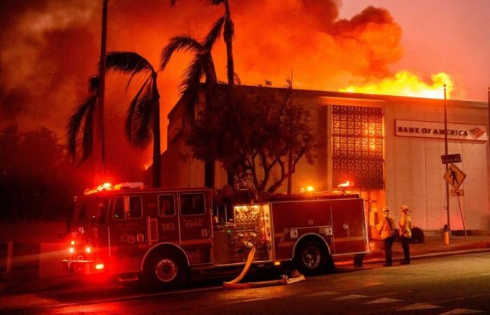 le porte-parole de la Fédération nationale des pompiers de France qualifie l’incendie de “catastrophique”