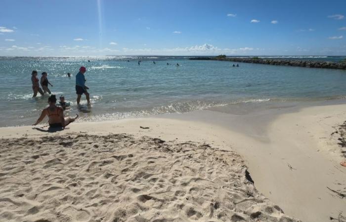 les baigneurs encore dans l’eau !