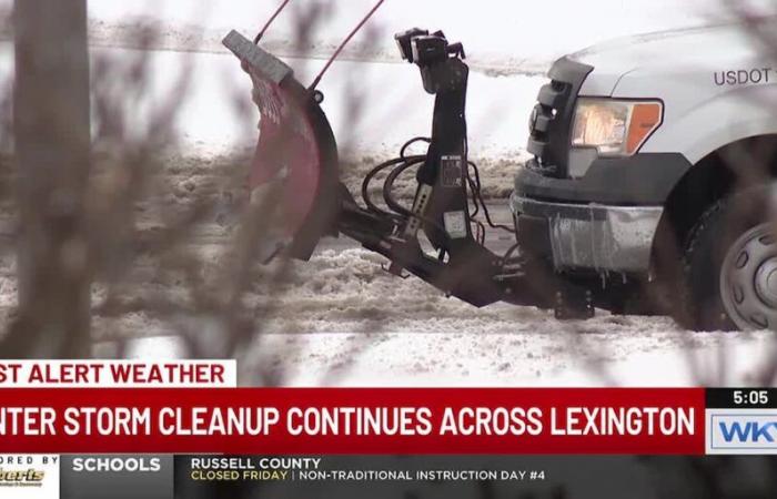 Les propriétaires d’entreprises de Lexington participent au déneigement des rues