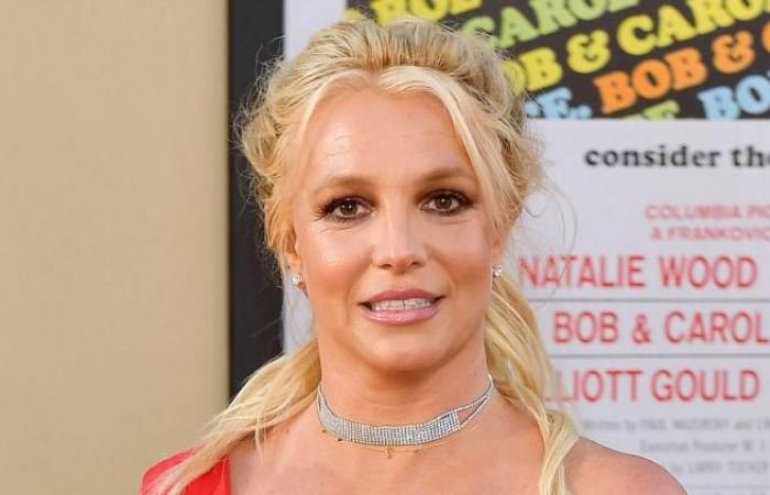 Britney Spears publie une vidéo étrange pour annoncer son évacuation d’urgence