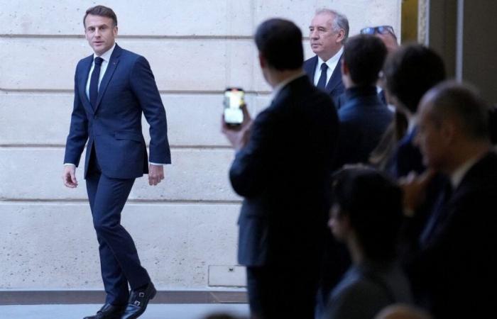 « Même Hollande n’a jamais atteint ce niveau »… Popularité au plus bas pour Macron, Bayrou démarre très mal