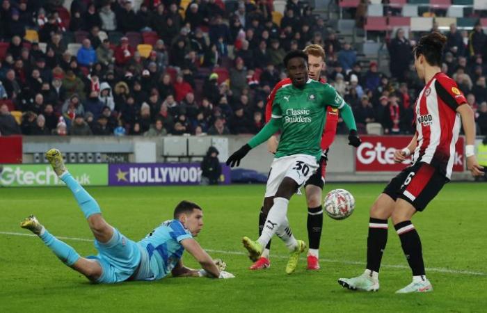 Kim Ji-soo, le plus jeune joueur de Premier League, premier match de Kim Min-jae, s