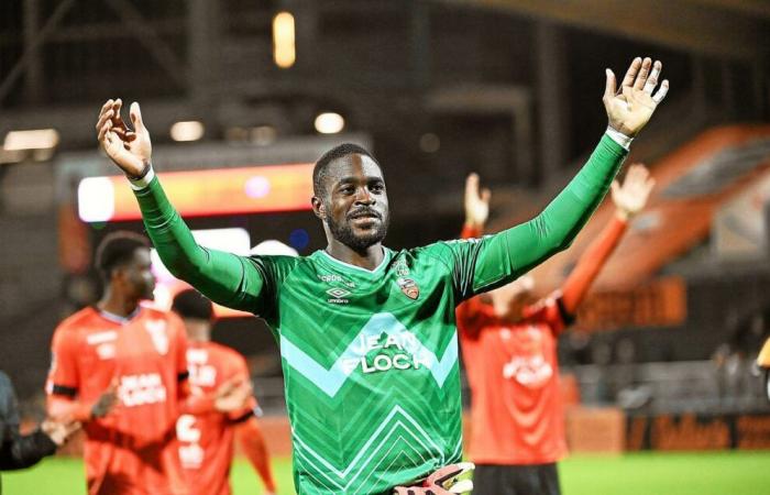 Yvon Mvogo, en fin de contrat mais concentré sur son retour en Ligue 1