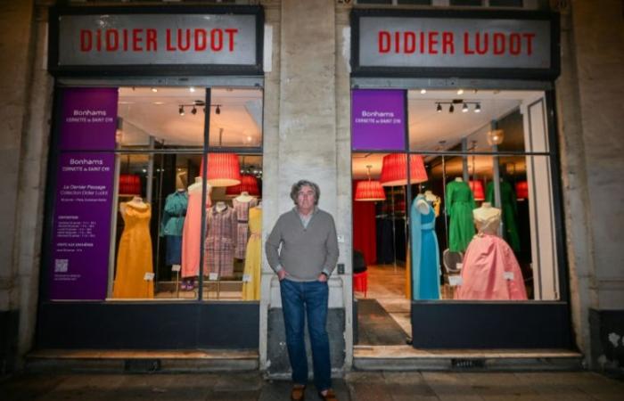 A Paris, l’« antiquaire de mode » Didier Ludot prend sa retraite – 01/11/2025 à 09:25