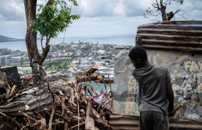 Derrière le cyclone mahorais, le paysage tendu de l’outre-mer