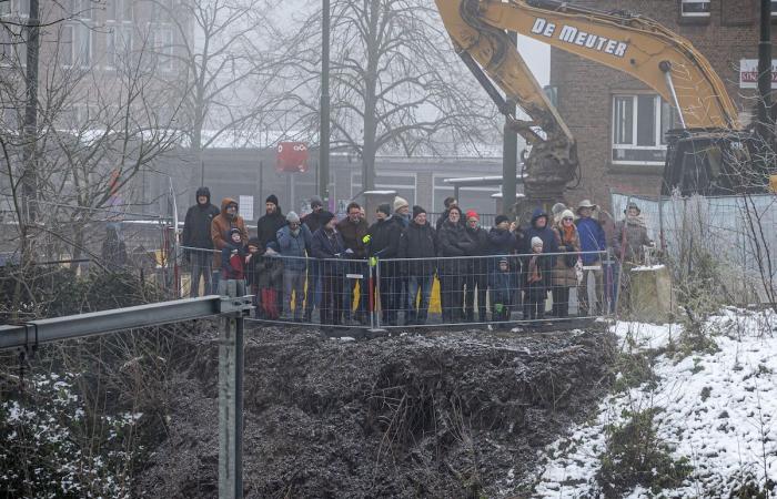 le pont Carsoel presque centenaire à Uccle est détruit