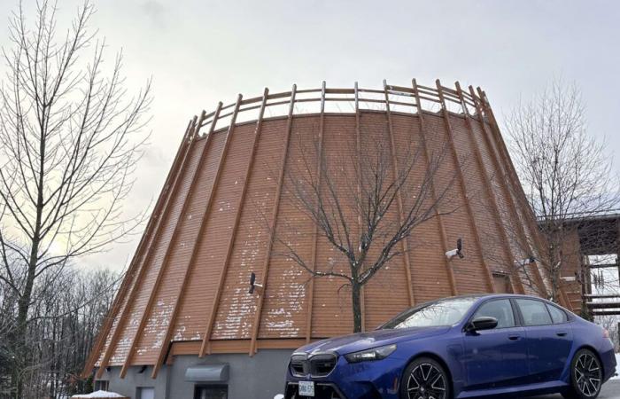 La BMW M5 2025, missile ou voiture