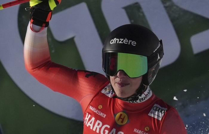 Départ des femmes à St. Anton dans téléscripteur et TV