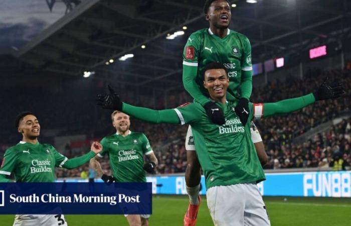 Plymouth étourdit Brentford en FA Cup, Walker quitte City, Alexander-Arnold répond aux critiques