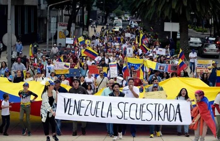 Le Venezuela coincé entre isolement diplomatique et escalade répressive