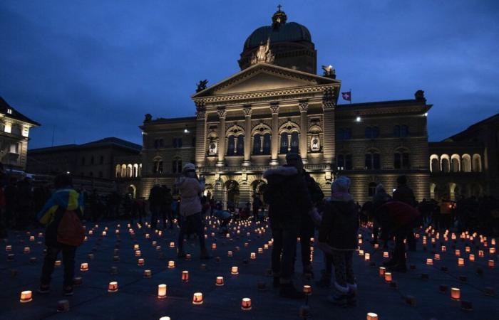 Mille bougies sur la Place Fédérale contre la pauvreté