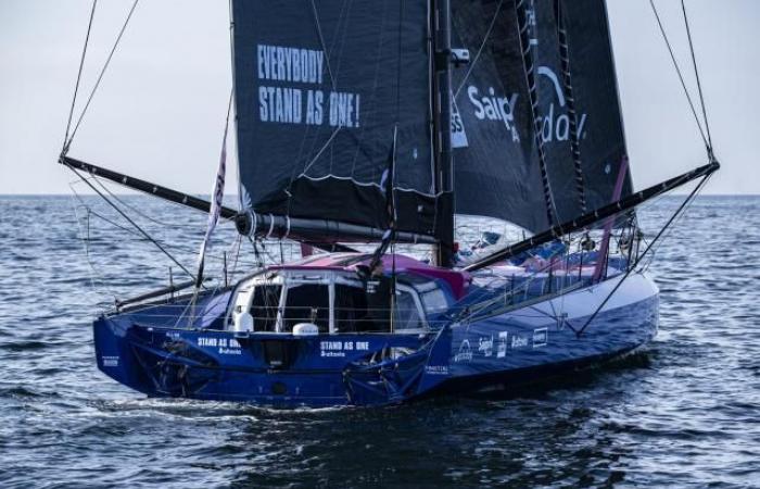 Éric Bellion (Stand as one-Altavia) abandons the Vendée Globe