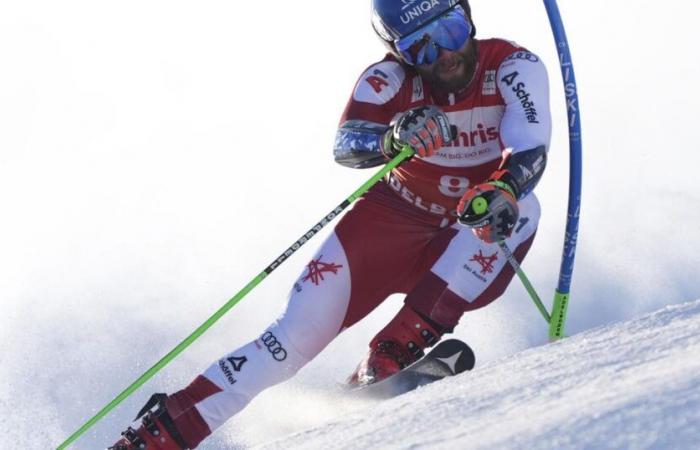 La star suisse Odermatt n’est que troisième lors de la première manche du slalom géant de la Coupe du monde menée par son coéquipier Meillard |