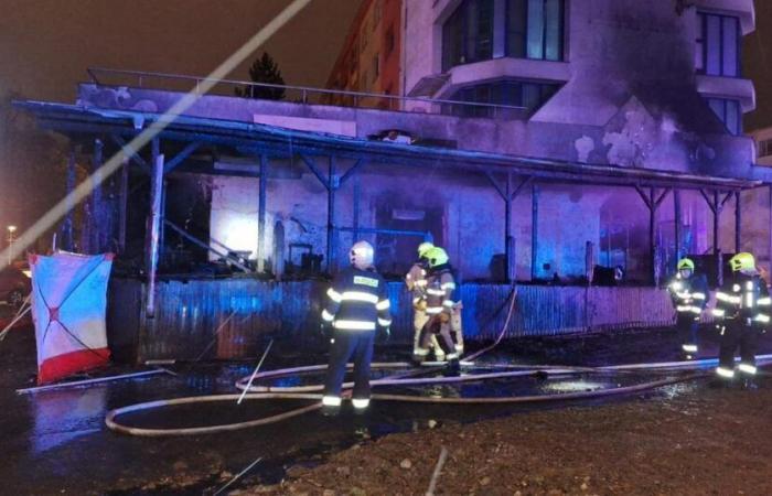 L’incendie d’un restaurant fait 6 morts et 8 blessés