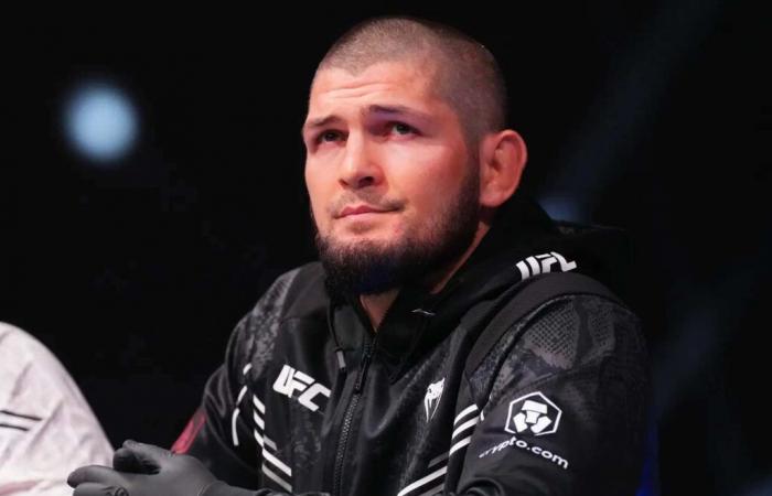 Khabib publie une déclaration sur Frontier le faisant descendre de son avion hier