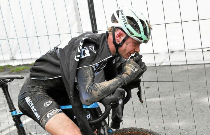 «Ma plus grosse déception à vélo», Soen Le Pann seulement 37e du championnat de France de cyclo-cross après deux chutes