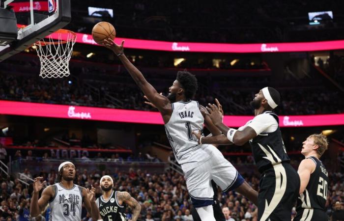 Jonathan Isaac réalise un double-double lors de la victoire de Magic contre les 76ers (12/01/25)