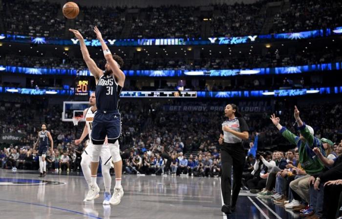 Klay Thompson marque 25 points lors de la défaite des Mavericks contre les Nuggets (1/12/25)